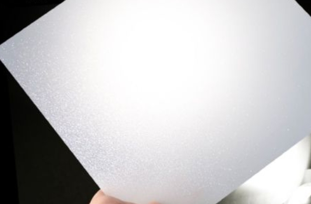 PC擴(kuò)散板的透光率是多少？